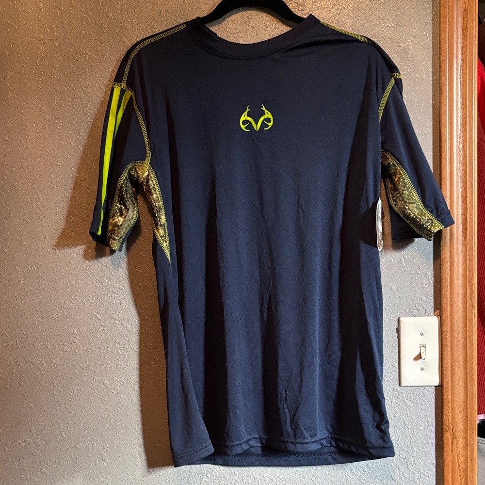 Men’s real tree shirt